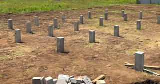 Фундамент на забивных жб сваях под ключ в Ленинске-Кузнецком - фундамент из забивных железобетонных свай цена от 3115 руб/м2
